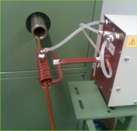 Chauffage continu des profils en cuivre