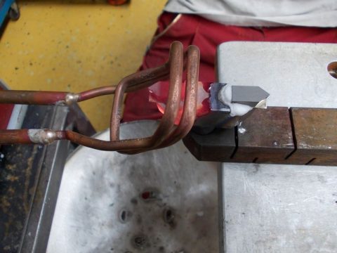 用戶s.r.l進行的機械加工工具的焊接